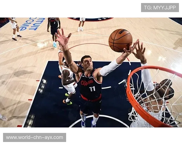 快船赛场微调：防守补位与外线牵制同步推进